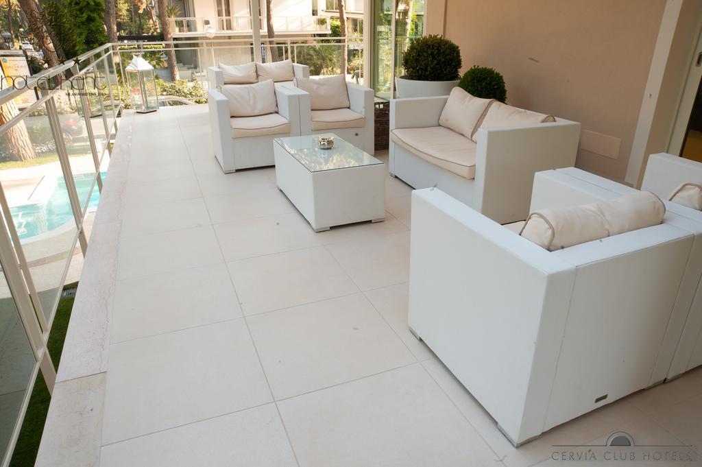Hotel Kent Milano Marittima Bagian luar foto
